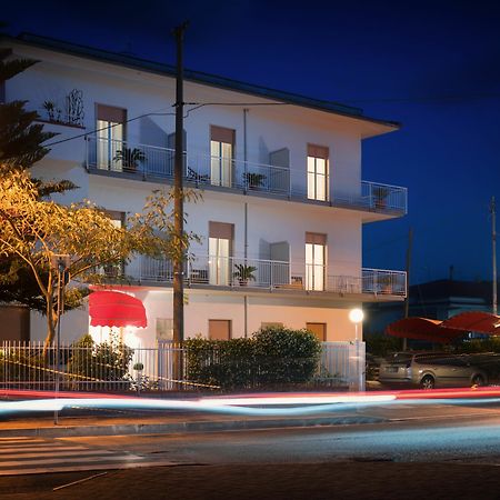 Minturnae Hotel Scauri  Buitenkant foto