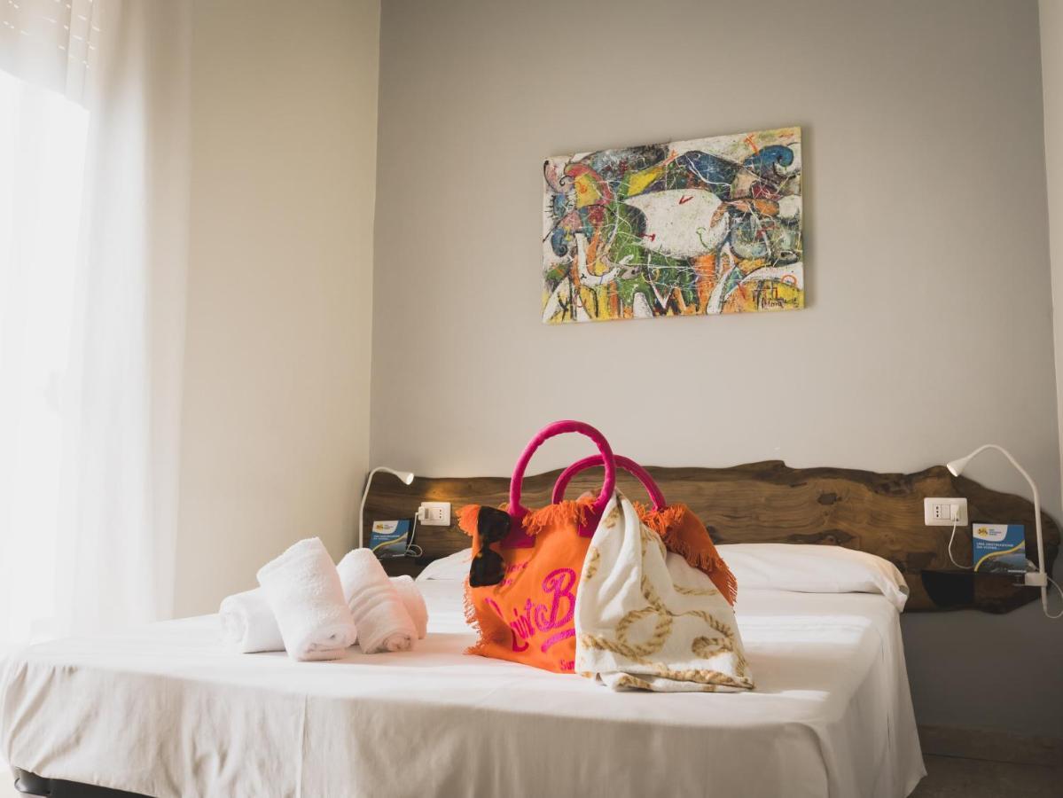 Minturnae Hotel Scauri  Buitenkant foto