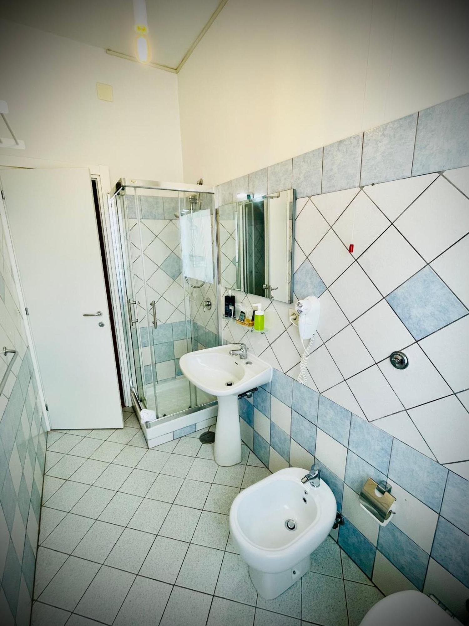 Minturnae Hotel Scauri  Buitenkant foto