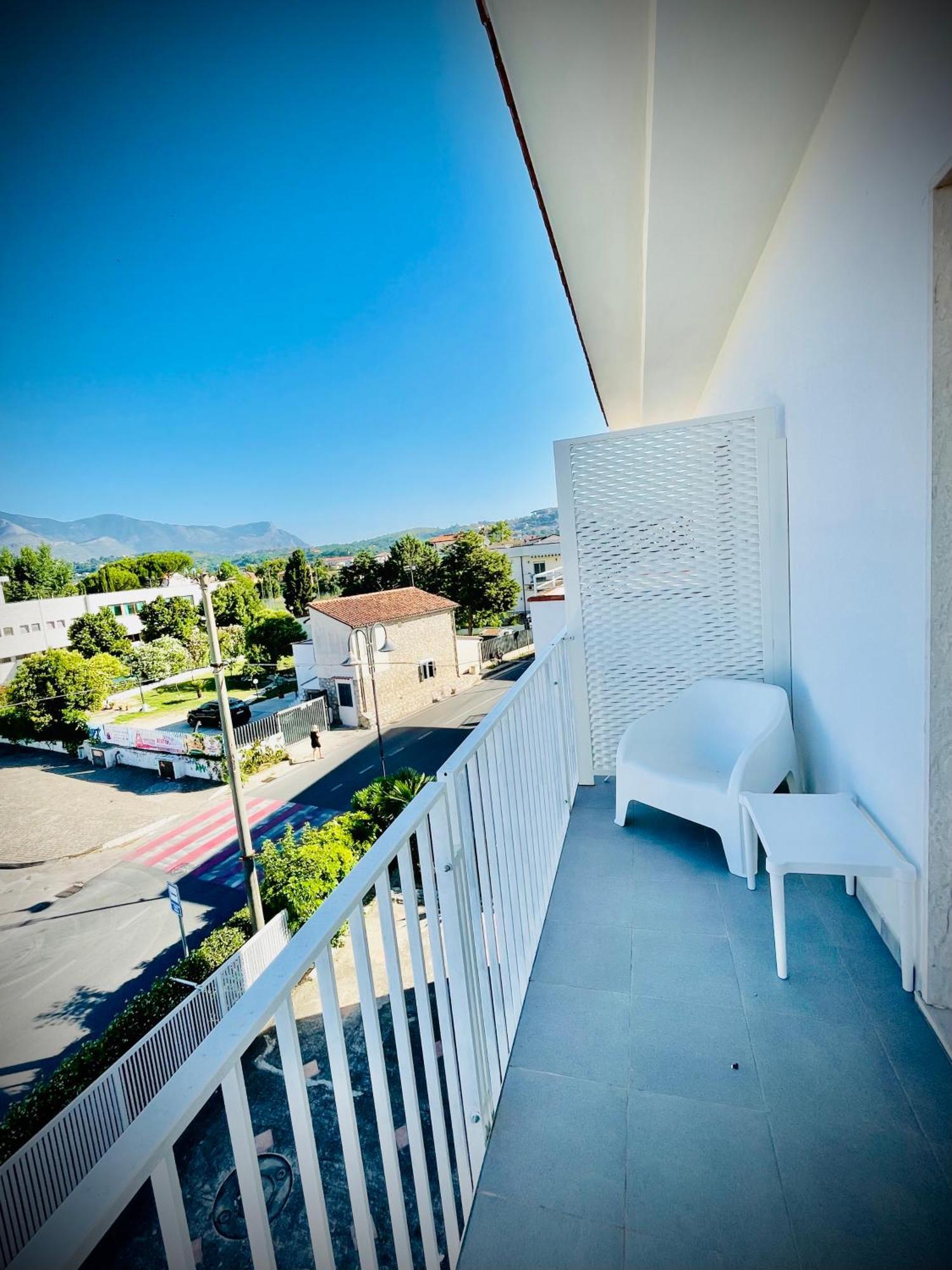 Minturnae Hotel Scauri  Buitenkant foto