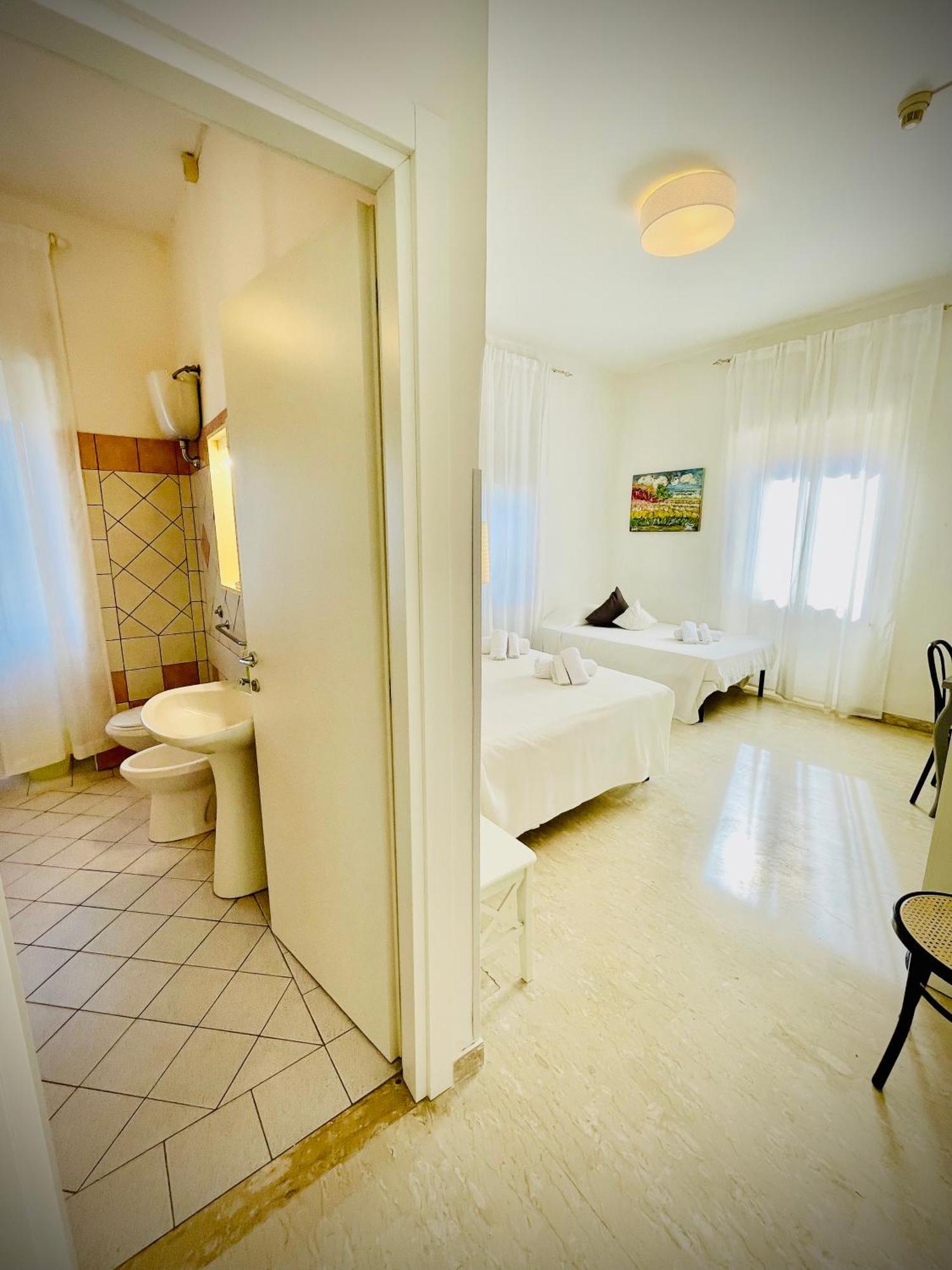 Minturnae Hotel Scauri  Buitenkant foto