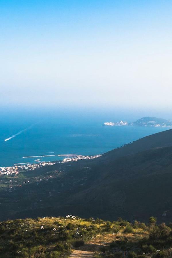 Minturnae Hotel Scauri  Buitenkant foto